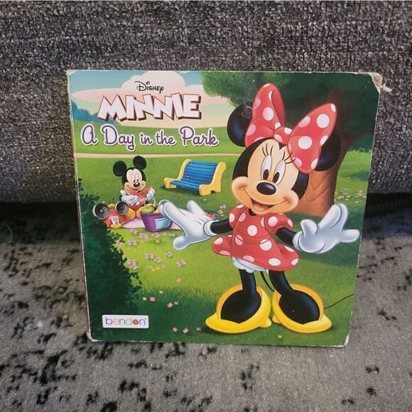 Bundle of 9 toddler books - Picture 6 of 6